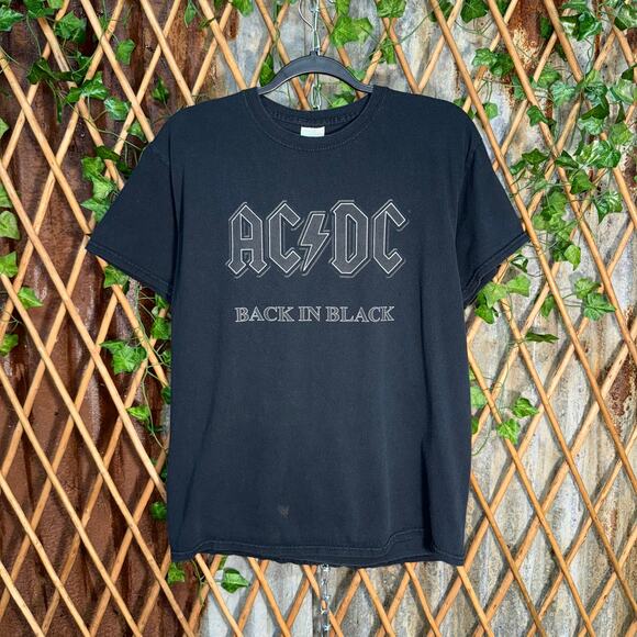 Vintage Y2K AC/DC back in black 2000s tour concert t-shirt - Picture 1 of 4